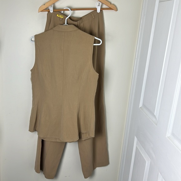 Tristan Waistcoat Vest & Hi rise wide leg Pants Two Set Size Medium - Picture 9 of 13